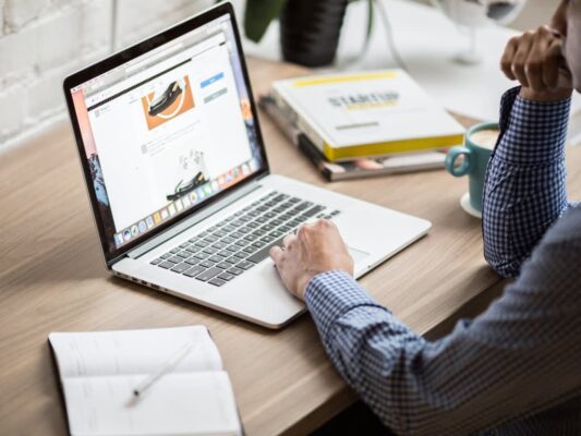 Trabajar con especialistas en marketing de contenidos